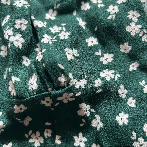 Reformation Nell Top in Green Ditsy Floral - Picture 8 of 8